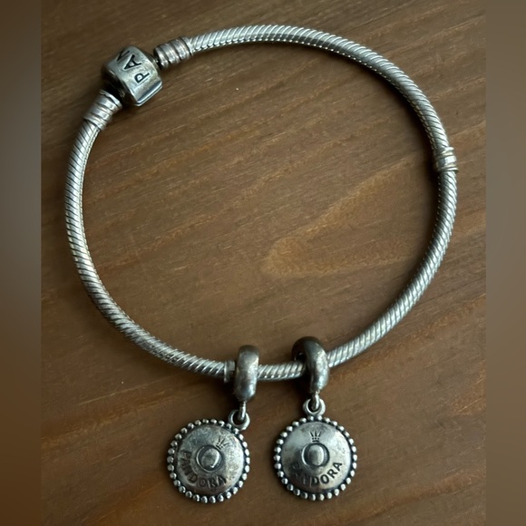 Pandora Bracelet With Phillies And Eagles Charms - Picture 2 of 2